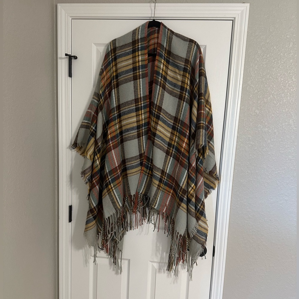 Women's Poncho/ shawl One Size